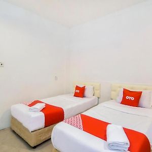 Twin Room Private Bathroom